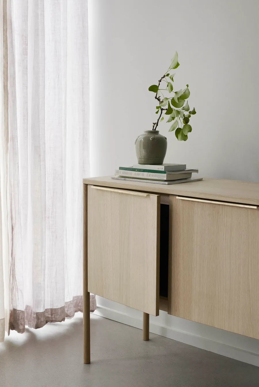 Skagerak Jut Cabinet fra Fritz Hansen - 5 - Jacobsen Plus