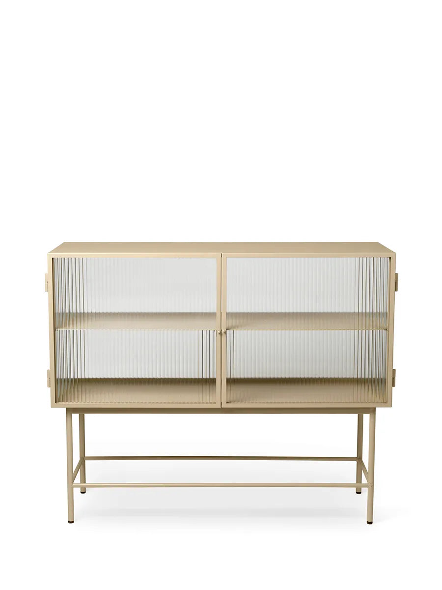Haze Sideboard fra Ferm Living - Redded Glass - Cashmere - Jacobsen Plus