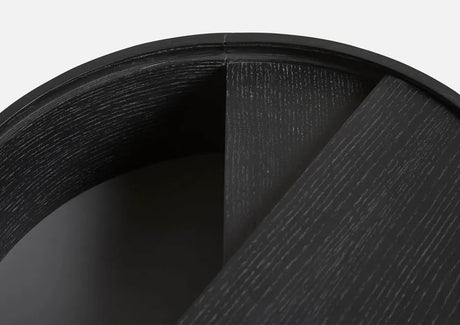 Arc Beistelltisch von Woud - Schwarz lackierte Esche - Jacobsen Plus