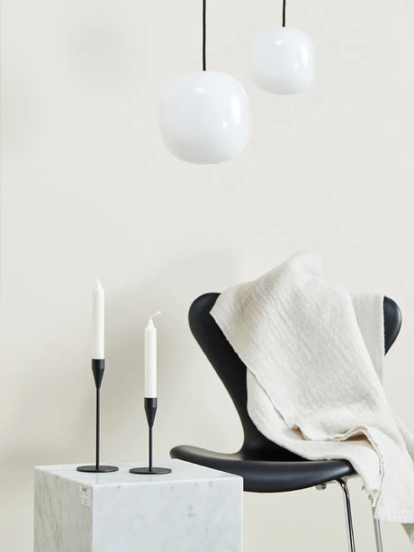 Venus Kerzenständer, Schwarz von Piet Hein - Tisch – H: 21 cm - Jacobsen Plus