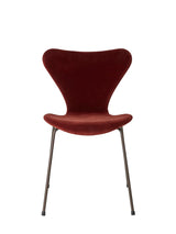 3107 Stuhl, vollgepolstert Velour von Arne Jacobsen - Herbstrot - Jacobsen Plus