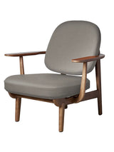 Fred Lænestol, valnødfarvet eg fra Fritz Hansen - Christianshavn / LIGHT BEIGE (1120) - Jacobsen Plus