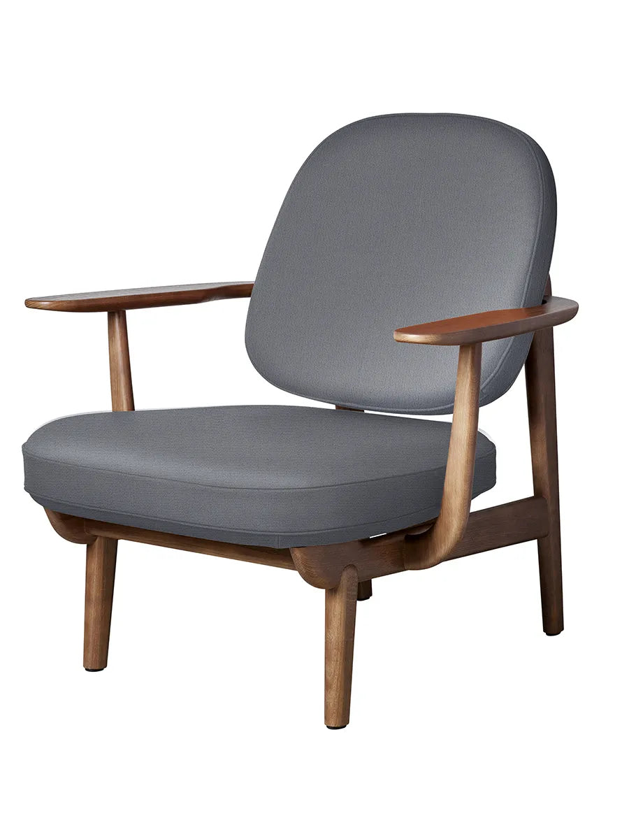 Fred Lænestol, valnødfarvet eg fra Fritz Hansen - Christianshavn / LIGHT GREY UNI (1170) - Jacobsen Plus
