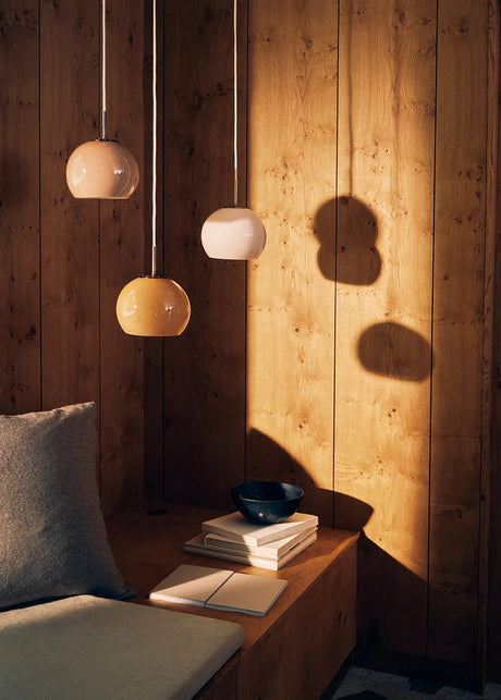 Ball Glass Pendant von Frandsen - 2 - Jacobsen Plus