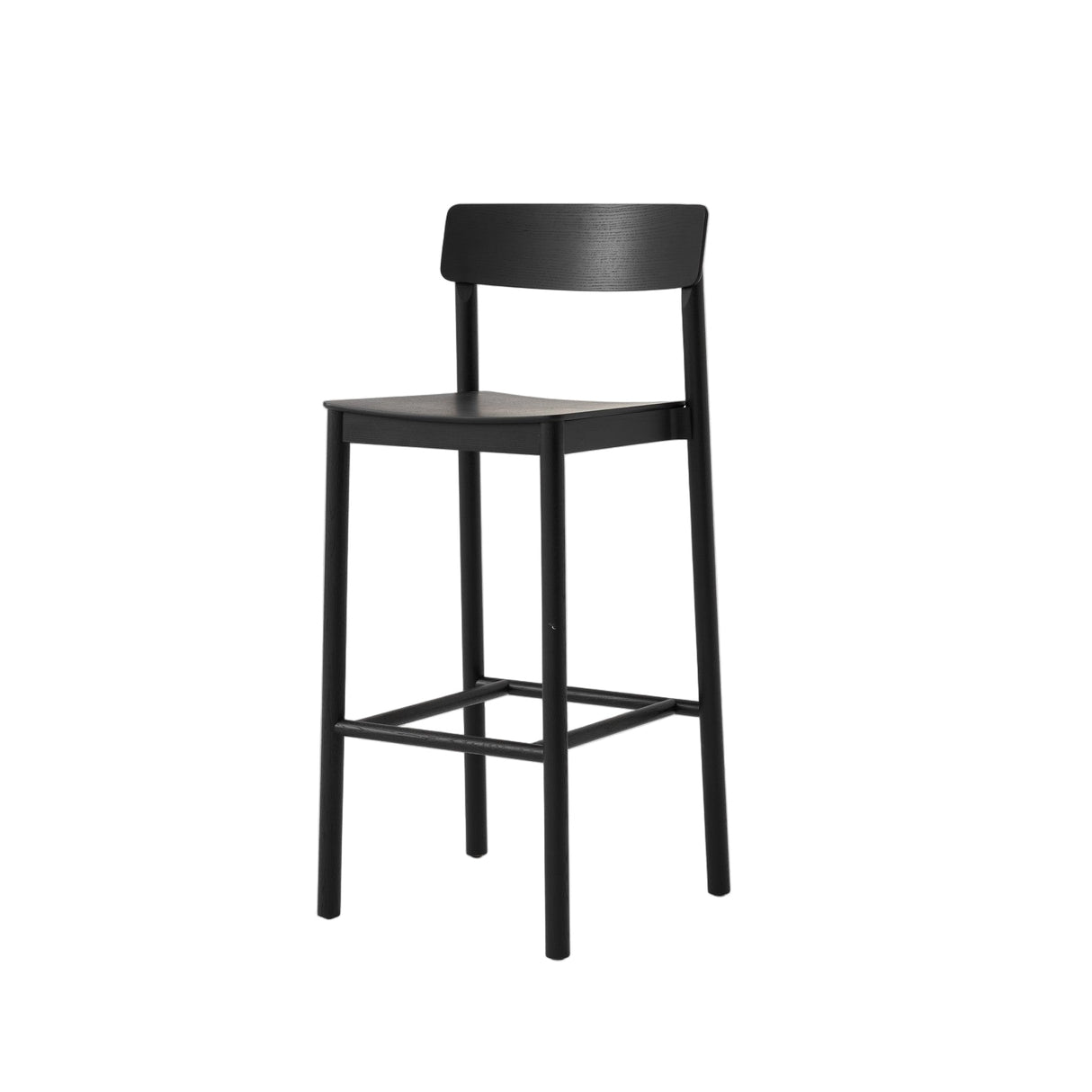 Betty TK16 Bar Chair fra &Tradition - Sort lakeret ask - Jacobsen Plus