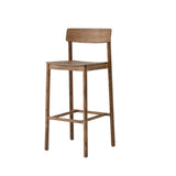 Betty TK16 Bar Chair fra &Tradition - Røget olieret eg - Jacobsen Plus