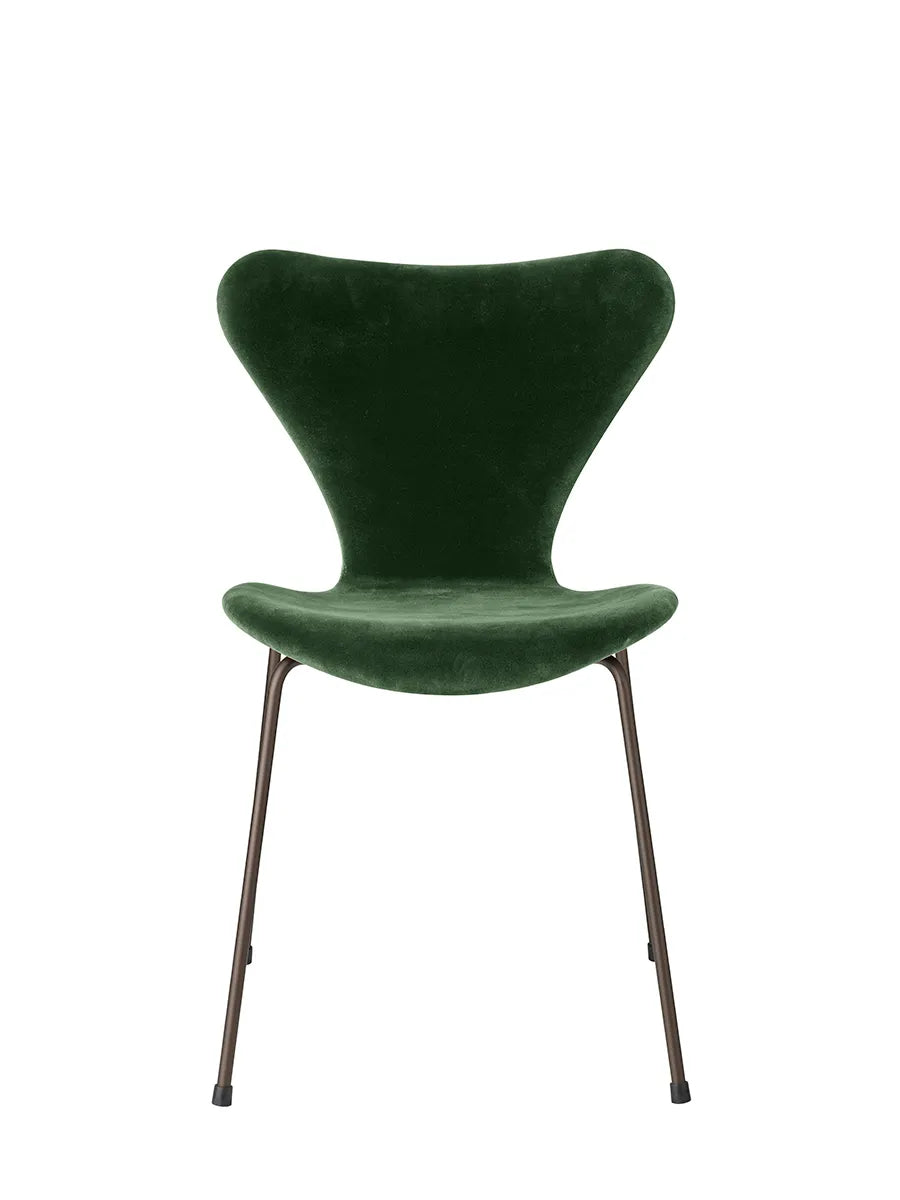 3107 Stuhl, vollgepolstert Velour von Arne Jacobsen - Forest Green - Jacobsen Plus