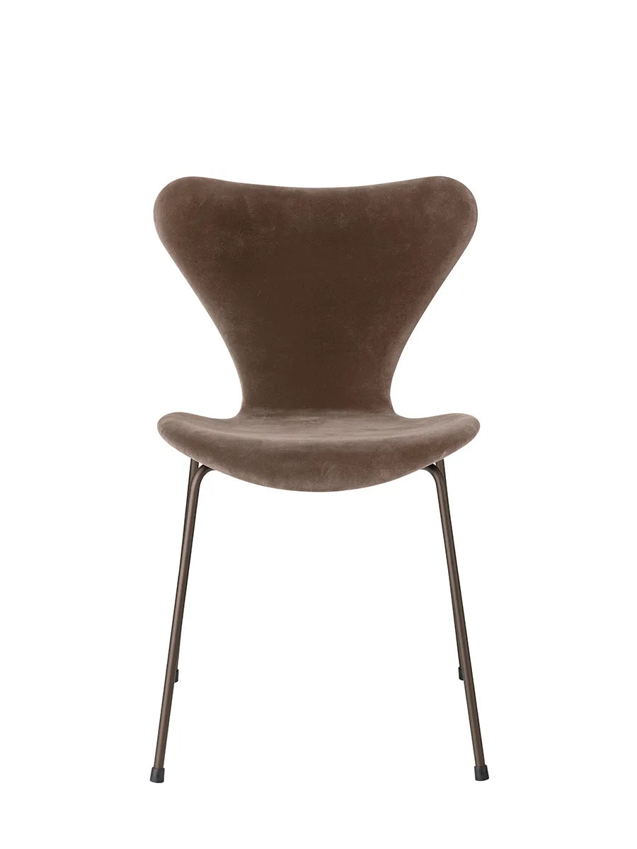 3107 Stuhl, vollgepolstert Velour von Arne Jacobsen - Grau-Braun - Jacobsen Plus