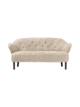 Ingeborg Sofa fra Audo Copenhagen - Fåreskind / Moonlight / Røget eg - Jacobsen Plus