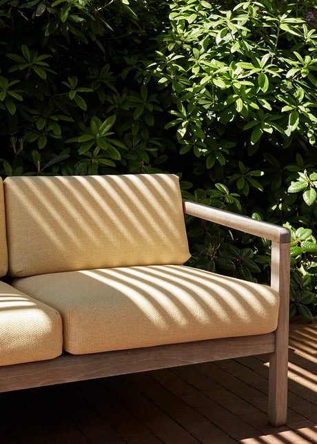 Skagerak Virkelyst 3 pers. Sofa, Honey Yellow von Fritz Hansen - 2 - Jacobsen Plus