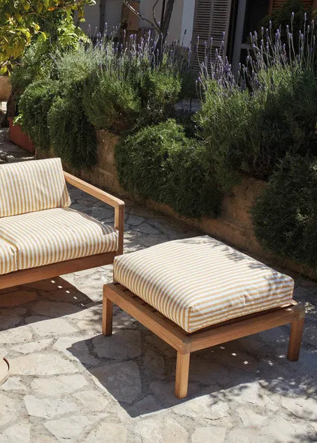 Skagerak Virkelyst Pouf, Golden Yellow Stripe fra Fritz Hansen