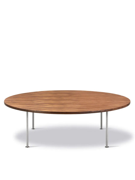 Wegner Ox Table von Fredericia Furniture - Ø150 cm / Walnuss - geölt / H: 41 cm - Jacobsen Plus