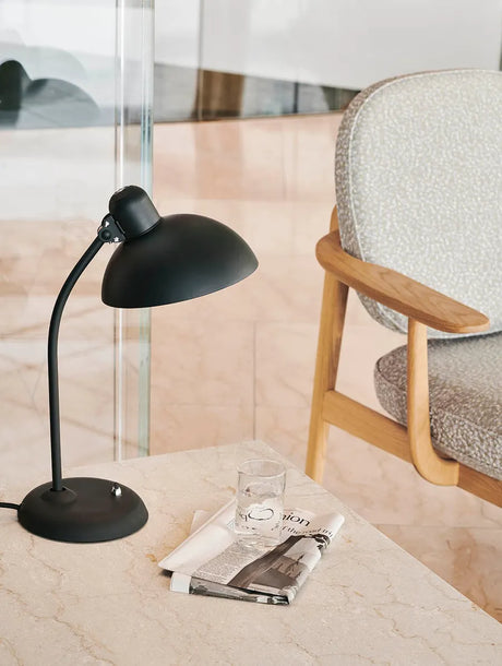 Kaiser Idell Tischleuchte, kippbar von Fritz Hansen - Mattschwarz - Jacobsen Plus