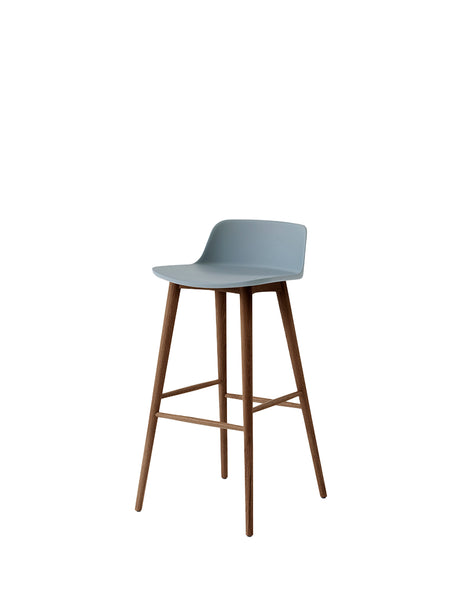 Rely HW123 Barhocker, Walnuss von &Tradition - Hellblau - Jacobsen Plus