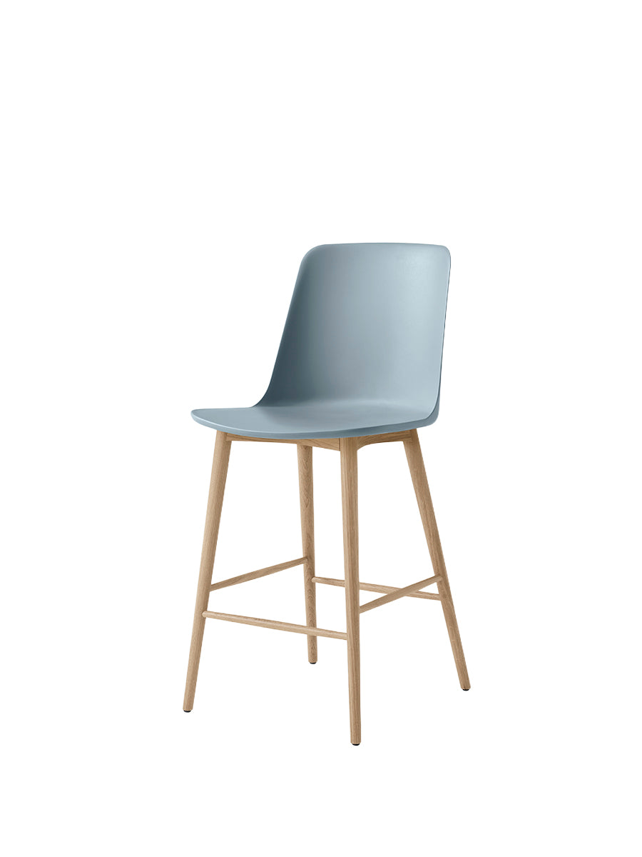 Rely HW128 Counter Chair, Eiche von &Tradition - Hellblau - Jacobsen Plus