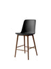 Rely HW128 Counter Chair, walnuss von &Tradition
