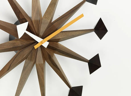 Polygon Clock von Vitra - 3 - Jacobsen Plus