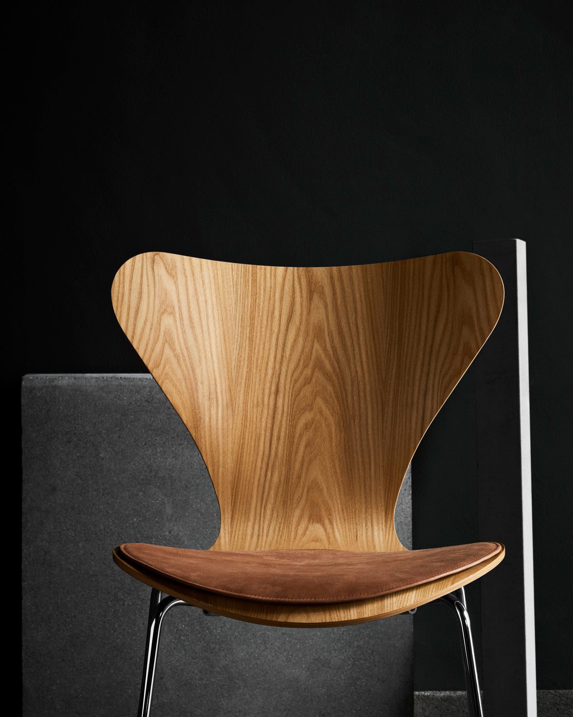 3107 Serie 7 Stuhl, Naturfurnier von Arne Jacobsen - 2 - Jacobsen Plus