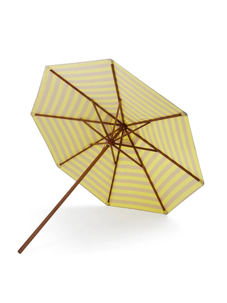 Skagerak Messina Sonnenschirm Ø300, Lemon/Sand Stripes von Fritz Hansen - 1 - Jacobsen Plus