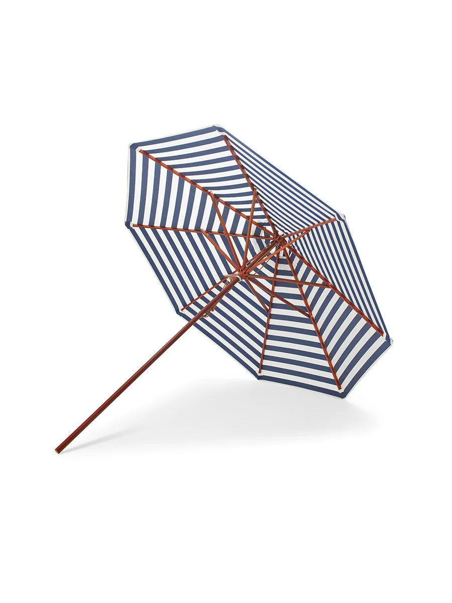 Skagerak Messina Parasol Ø270, Dark Blue Stripes fra Fritz Hansen - 1 - Jacobsen Plus