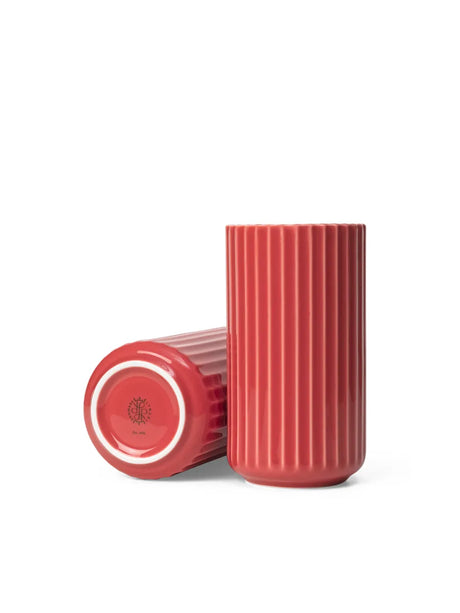 Lyngbyvase in Rot, H15,5 cm von Lyngby Porcelæn - 1 - Jacobsen Plus