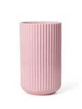 Lyngbyvasen i rosa, H25 cm fra Lyngby Porcelæn - 3 - Jacobsen Plus