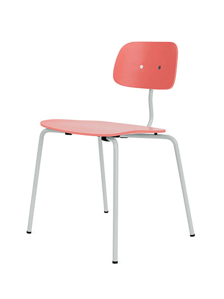 Kevi 2060 Stuhl in Rhubarb von Montana - 156 Oyster - Jacobsen Plus
