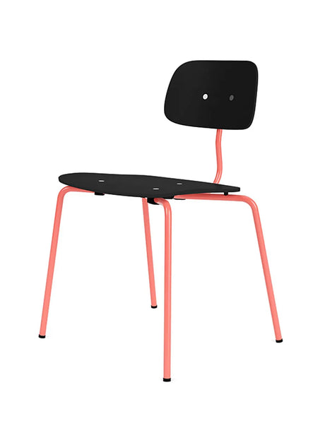 Kevi 2060 Stuhl in Schwarz Lack von Montana - 151 Rhubarb - Jacobsen Plus