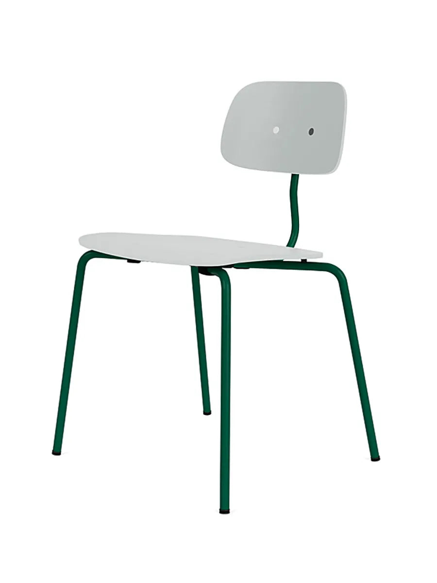Kevi 2060 stol i Oyster fra Montana - 136 Pine - Jacobsen Plus