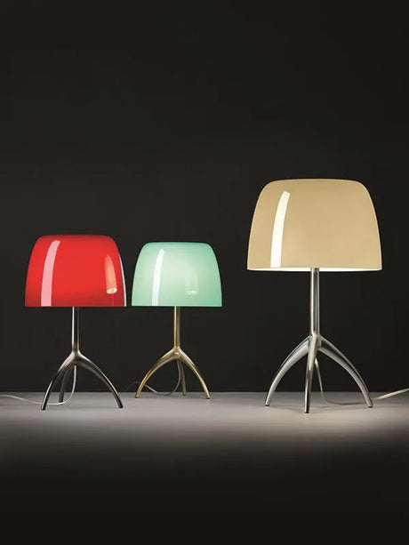 Lumiere Tischleuchte von Foscarini - Aluminiumrahmen / Weiß / Small m. Ein-/Aus-Schalter - Jacobsen Plus