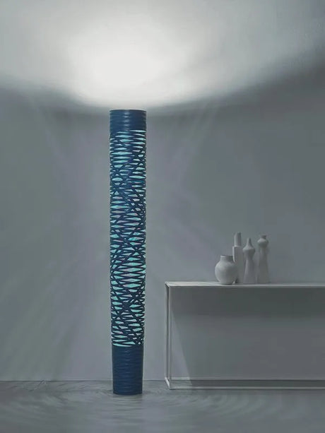 Tress Stehleuchte von Foscarini - Zwischen / Schwarz - Jacobsen Plus