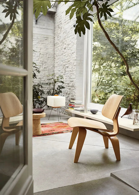 Plywood Group LCW, Walnuss von Vitra - 2 - Jacobsen Plus