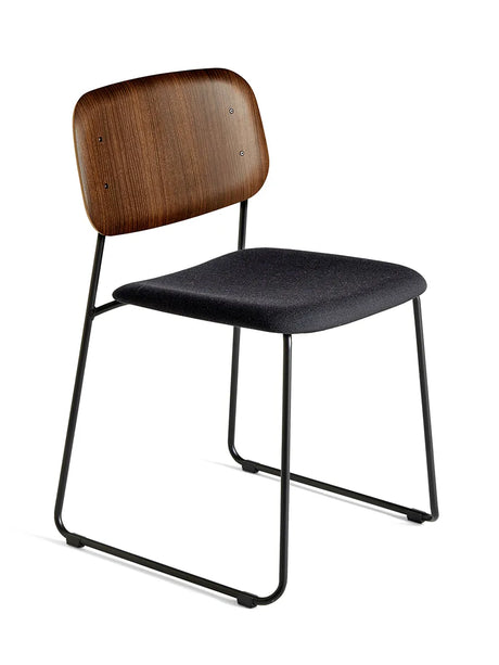 Soft Edge 50 Sled, gepolsterter Stuhl von HAY - Räuchereiche - schwarzes Gestell - Steelcut trio 195 - Jacobsen Plus