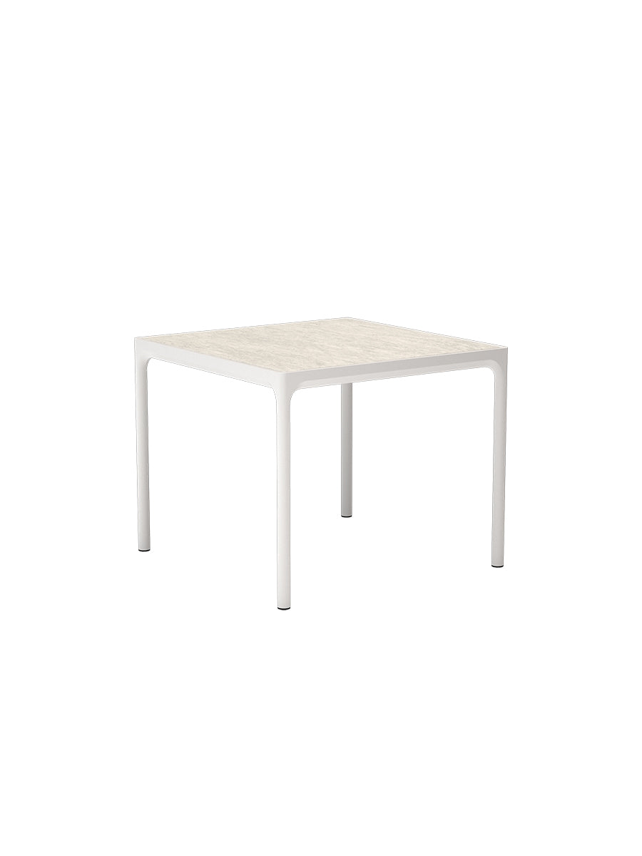 Four Ceramic Table 90 x 90 cm von Houe - Shell / Muted White - Jacobsen Plus
