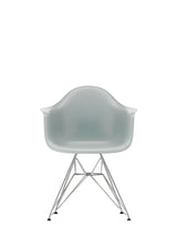 Eames Plastic Armchair DAR, verchromt von Vitra - Hellgrau - Jacobsen Plus