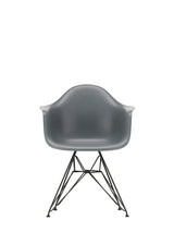 Eames Plastic Armchair DAR, Schwarz Pulverbeschichtung von Vitra - Granitgrau - Jacobsen Plus