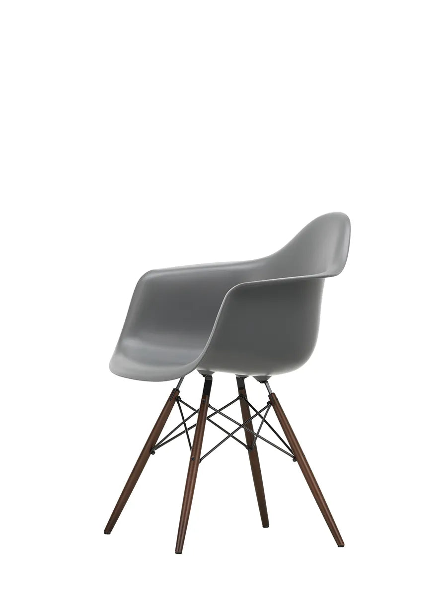 Eames Plastic Armchair DAW, mørkbejdset ahorntræ fra Vitra - 16 - Jacobsen Plus