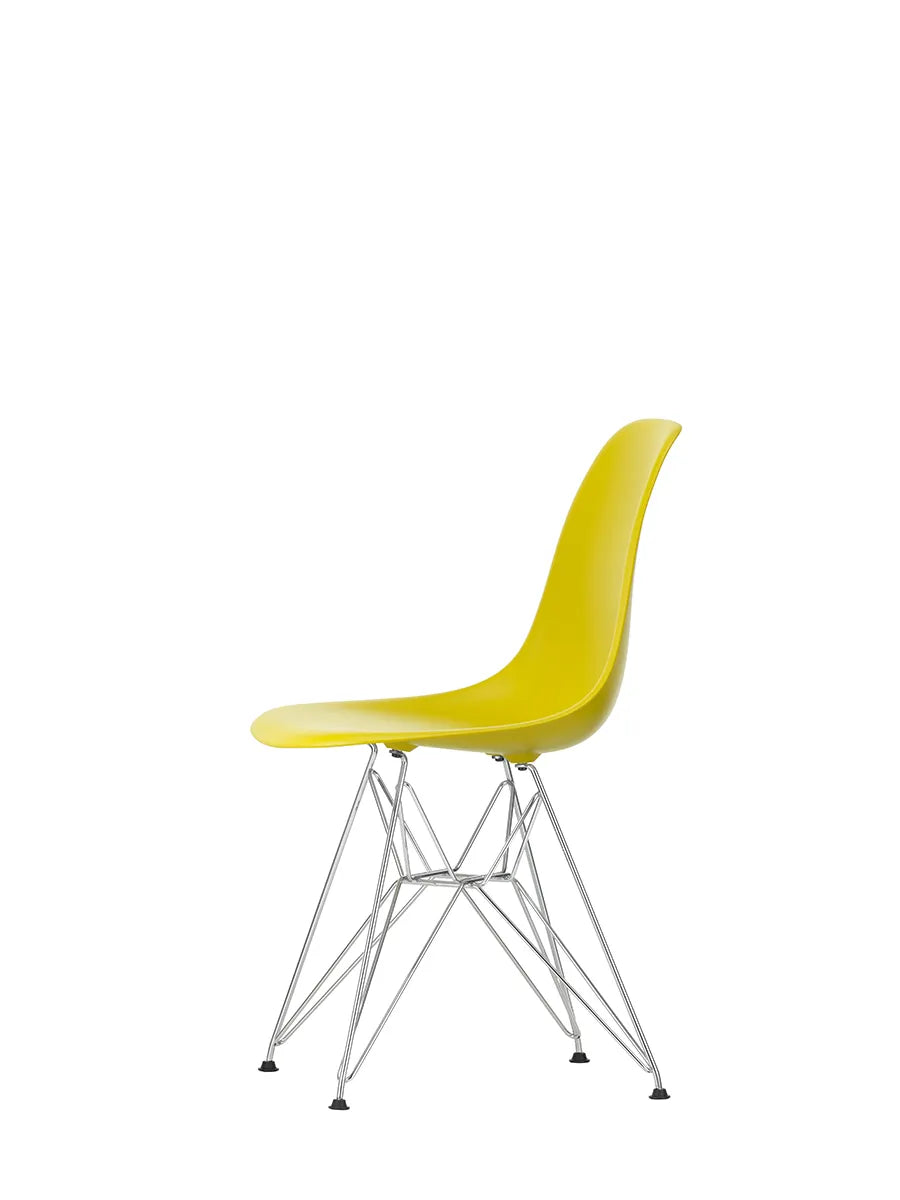 Eames Plastic Side Chair DSR, forkromet fra Vitra