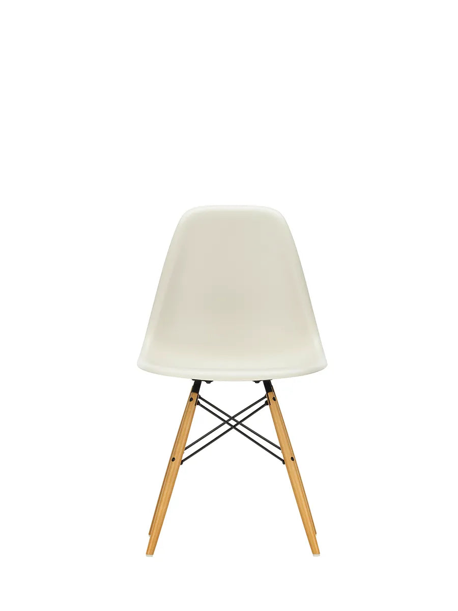 Eames Plastic Side Chair DSW, ahorntræ fra Vitra - Pebble - Jacobsen Plus