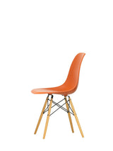 Eames Plastic Side Chair DSW, ahorntræ fra Vitra - 11 - Jacobsen Plus