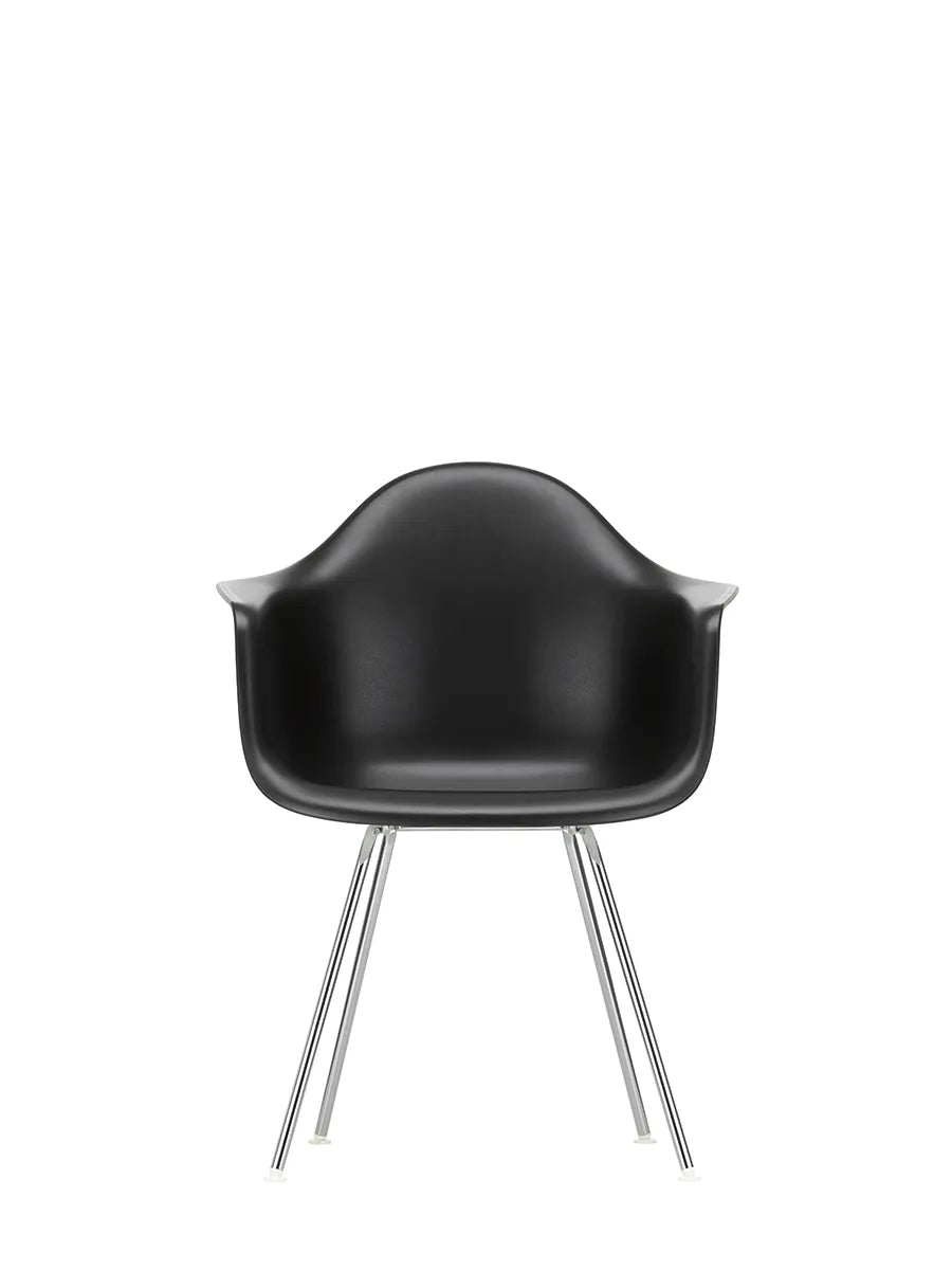 Eames Plastic Armchair DAX, forkromet fra Vitra
