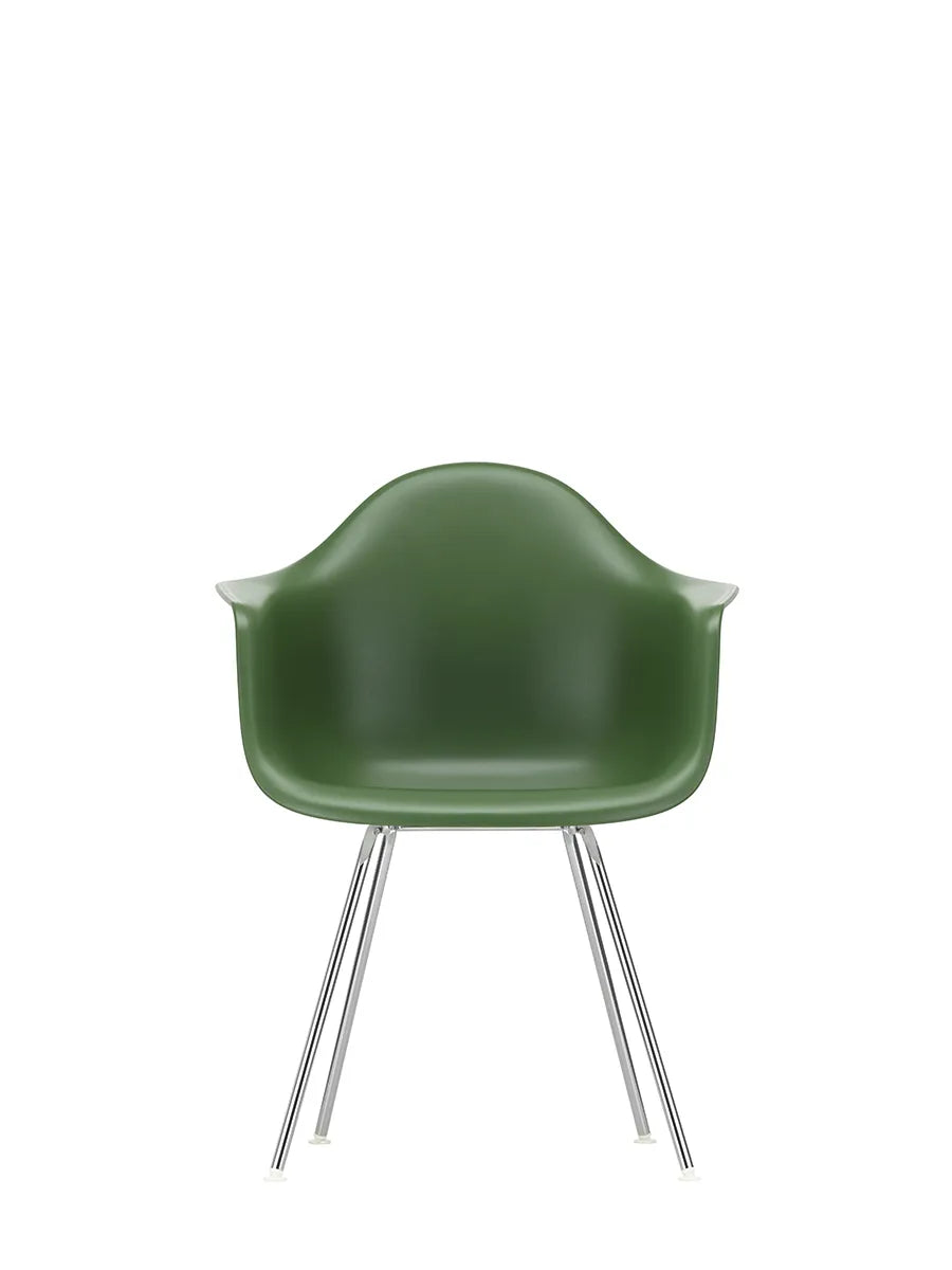 Eames Plastic Armchair DAX, forkromet fra Vitra