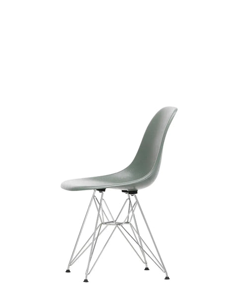 Eames Fiberglass Chair DSR, Chrom von Vitra - Eames Sea Foam Green - Jacobsen Plus