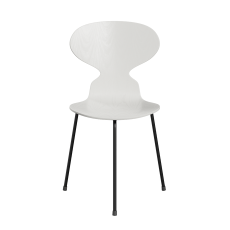 3100 Ant Chair mit 3 Beinen, schwarzem Gestell von Arne Jacobsen - Farvet finér - Ask - Hvid (105) - Jacobsen Plus