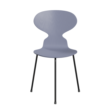 3100 Ant Chair mit 3 Beinen, schwarzem Gestell von Arne Jacobsen - Farbiger Furnier - Esche - Lavender Blue (815) - Jacobsen Plus