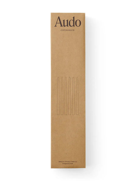 Spire Smooth Tapered Kerzen, Set á 6 Stk. von Audo Copenhagen - Ivory - Jacobsen Plus