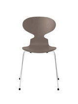 3101 Myren Stol i farvet ask af Arne Jacobsen - Deep Clay / Krom - Jacobsen Plus