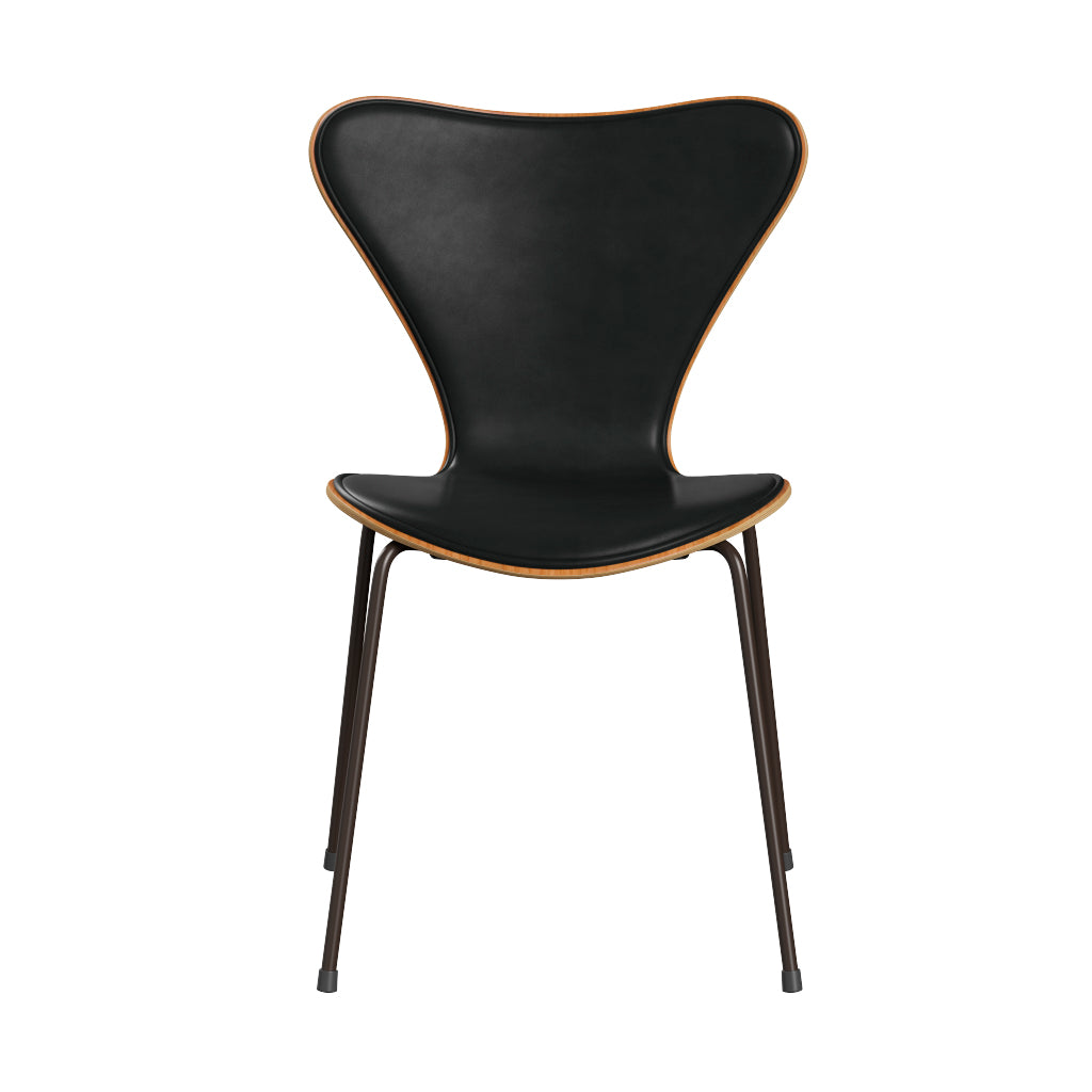 Fritz Hansen - 3107 stol, naturfiner og forsidepolstret i Grace læder - Kirsebær - Sort læder - Brown Bronze stel - Jacobsen Plus