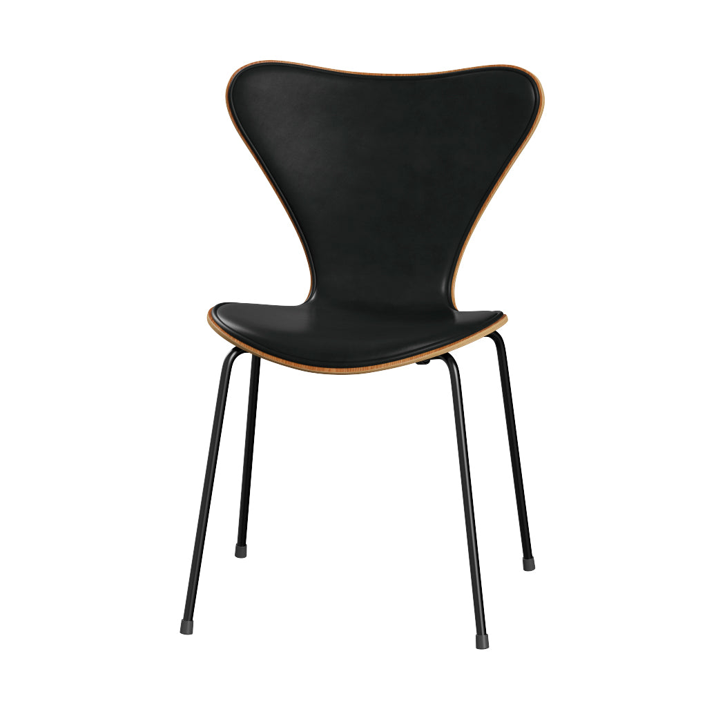 Fritz Hansen - 3107 stol, naturfiner og forsidepolstret i Grace læder - Elm - Sort læder - Sort stel - Jacobsen Plus