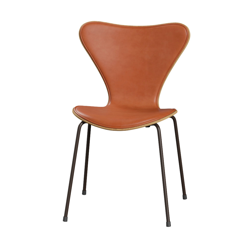 Fritz Hansen - 3107 stol, naturfiner og forsidepolstret i Grace læder - Eg - Valnød læder - Brown Bronze stel - Jacobsen Plus